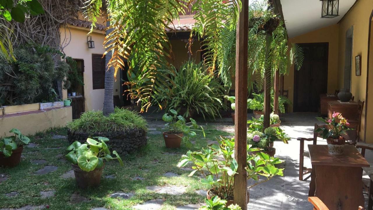 Bellasombra Suites Las Palmas Exterior photo