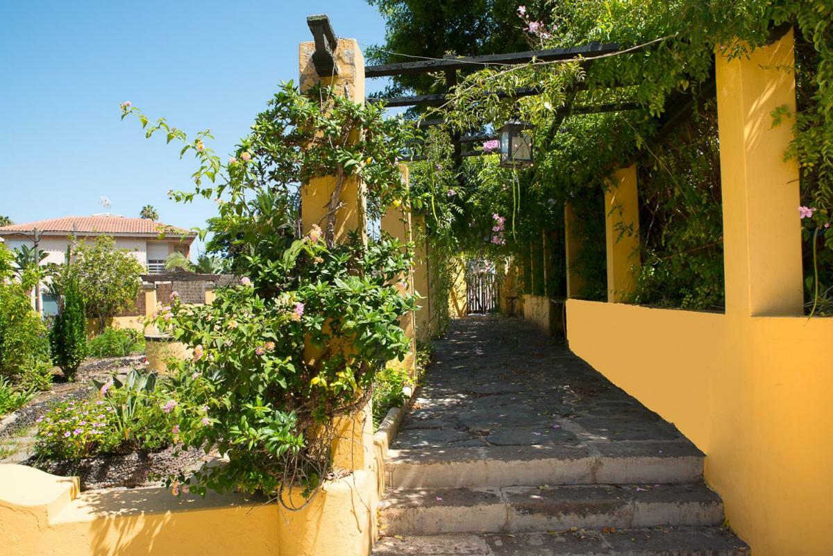 Bellasombra Suites Las Palmas Exterior photo