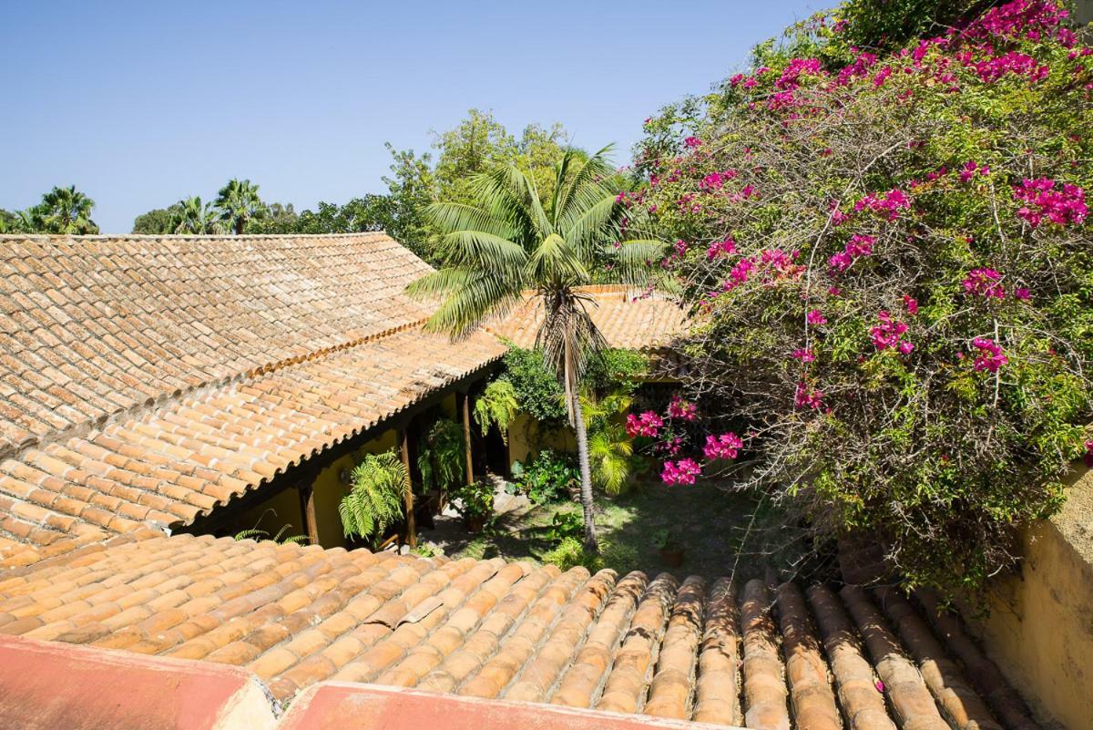 Bellasombra Suites Las Palmas Exterior photo