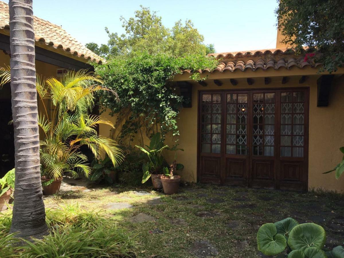 Bellasombra Suites Las Palmas Exterior photo